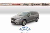 Used 2023 Chrysler Pacifica Touring-L image 2