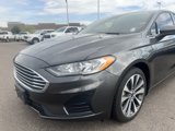 Used 2020 Ford Fusion SE image 2
