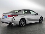 Used 2018 Toyota Camry SE image 3