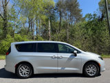 Used 2023 Chrysler Voyager LX image 5