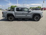 Used 2022 Nissan Frontier Pro-X image 3