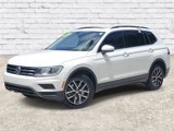 Used 2021 Volkswagen Tiguan SE w/ Panoramic Sunroof Package image 5