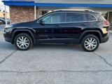 Used 2018 Jeep Cherokee Limited w/ Technology Group image 2