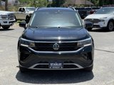Used 2024 Volkswagen Taos SE image 2