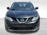 Used 2017 Nissan Rogue Sport SL image 2