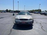 Used 2004 Ford Taurus SES image 2