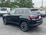 Used 2018 Jeep Compass Limited image 3