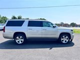 Used 2015 Chevrolet Suburban LT image 2