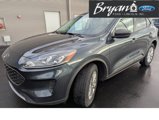 Used 2022 Ford Escape SE w/ Convenience Package image 3