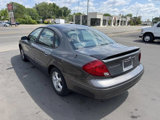 Used 2003 Ford Taurus SE image 4