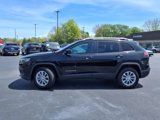 Used 2021 Jeep Cherokee Latitude image 3