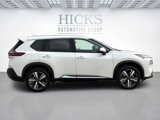 Used 2023 Nissan Rogue SL w/ SL Premium Package image 4