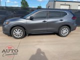 Used 2018 Nissan Rogue S image 2