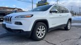 Used 2016 Jeep Cherokee Latitude w/ Cold Weather Group image 2