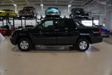 Used 2004 Chevrolet Avalanche Z71 w/ Preferred Equipment Group image 2