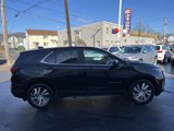 Used 2022 Chevrolet Equinox LT image 2
