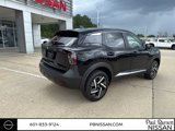 New 2025 Nissan Kicks SV image 4