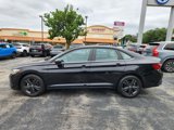 Certified 2022 Volkswagen Jetta SE image 5