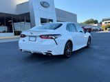 Used 2022 Toyota Camry SE image 4