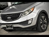 Used 2011 Kia Sportage SX w/ Premium Pkg w/Leather Seats image 4