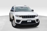 Certified 2024 Jeep Grand Cherokee Laredo image 2
