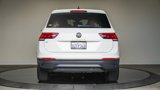 Used 2022 Volkswagen Tiguan SE w/ Panoramic Sunroof Package image 3