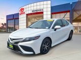 Used 2022 Toyota Camry SE image 2