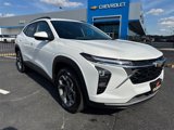 Used 2024 Chevrolet Trax LT w/ Driver Confidence Package image 4