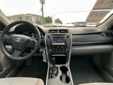Used 2016 Toyota Camry LE image 2