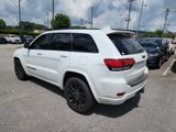 Used 2020 Jeep Grand Cherokee Altitude image 3
