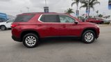 Used 2019 Chevrolet Traverse LT image 2