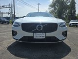 Certified 2022 Volvo S60 B5 Momentum w/ Premium Package image 4