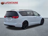 Used 2018 Chrysler Pacifica Touring-L w/ Premium Audio Group image 5