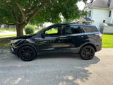 Used 2017 Ford Escape SE w/ SE Sport Appearance Package image 4