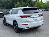 Used 2023 Mitsubishi Outlander SE image 5