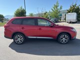 Used 2018 Mitsubishi Outlander SE image 2