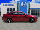 Used 2023 Hyundai Elantra SEL w/ Convenience Package image 2