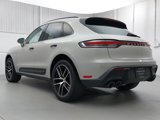 Certified 2023 Porsche Macan image 3