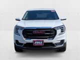Used 2024 GMC Terrain SLE image 2