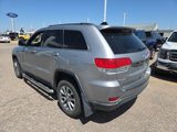 Used 2018 Jeep Grand Cherokee Laredo image 3
