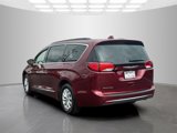 Used 2017 Chrysler Pacifica Touring-L image 5