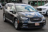 Used 2023 Chrysler Pacifica Limited image 5