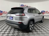 Used 2019 Jeep Cherokee Limited image 3