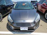 Used 2018 Ford Focus Titanium image 2