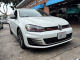 Used 2017 Volkswagen Golf 4-Door image 2