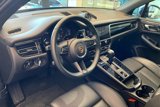 Certified 2024 Porsche Macan image 4