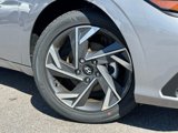 Used 2025 Hyundai Elantra Sport image 4