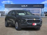 Used 2025 Chevrolet Trax LS w/ LS Convenience Package image 3