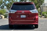 Used 2018 Toyota Sienna SE image 5