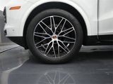 Used 2025 Porsche Cayenne image 6